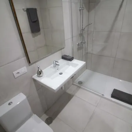 Luxury New 3 Floor Center Beach Loft Apartamento