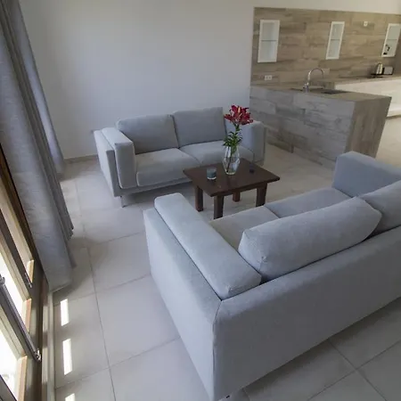 Luxury New 3 Floor Center Beach Loft *